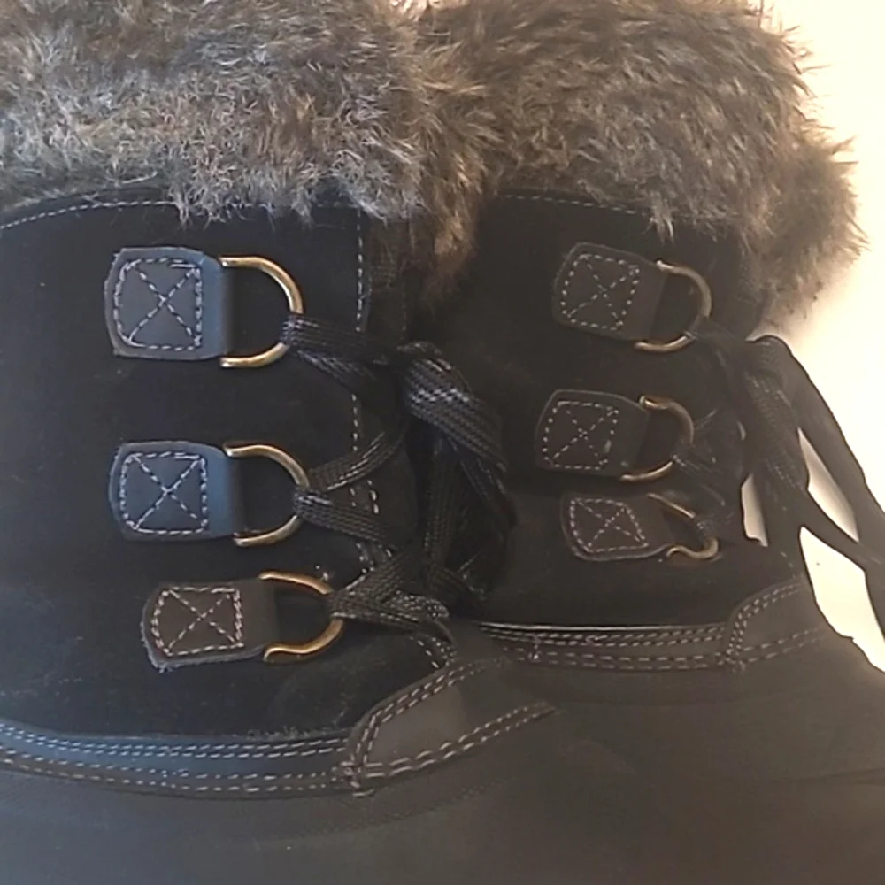 Khombu The Slope Snow Duck Boot Faux Fur Leather Rubber Sole Lace Up Water Proof